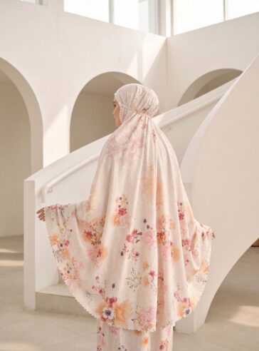 Nayyara Prayer Robe Mukena Travel 2in1 - Syahla Cream